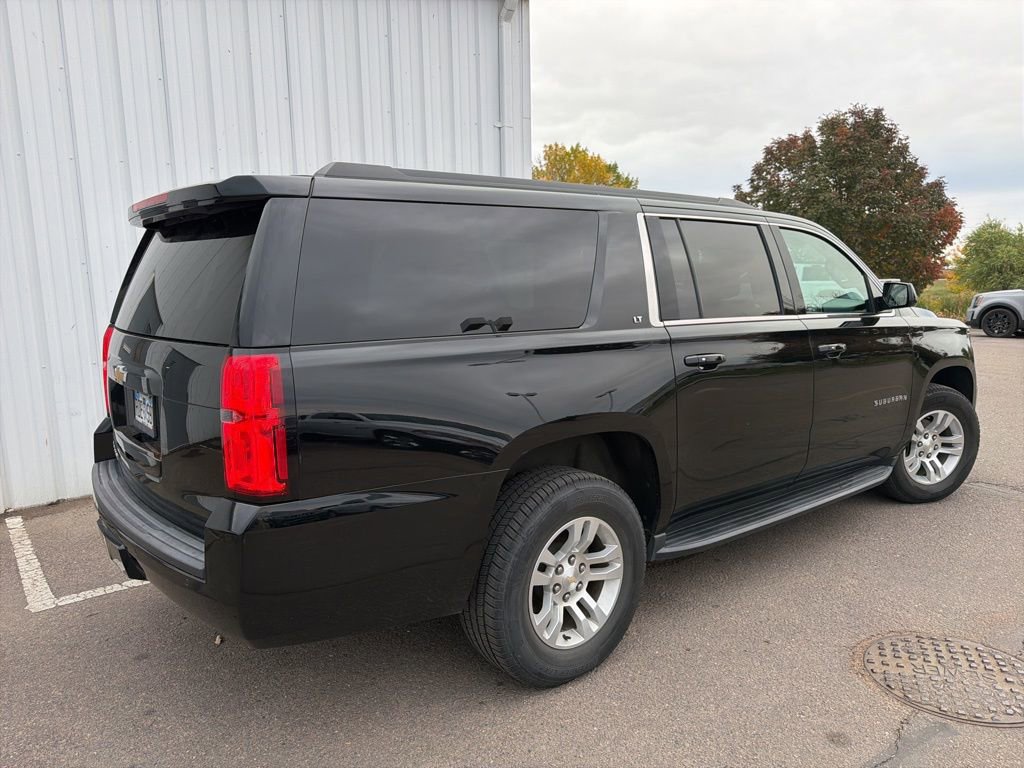 2017 Chevrolet Suburban LT photo 2