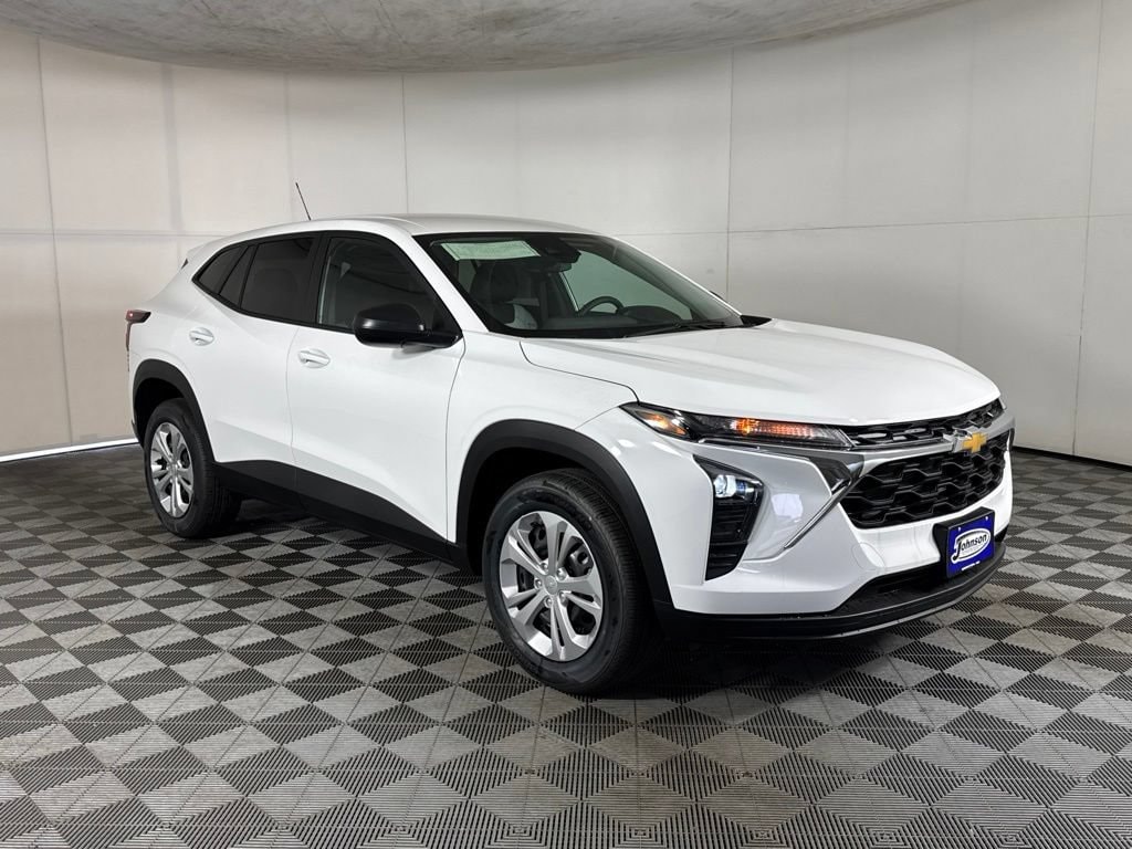 New 2026 Chevrolet Trax LS SUV