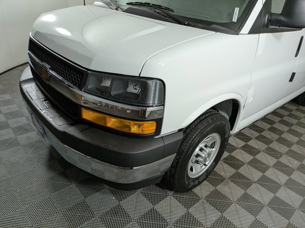 2026 Chevrolet Express Cargo Work Van - Photo 13