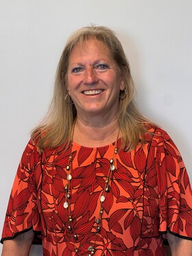 Staff member Mary Gapinski from ID_8072d7