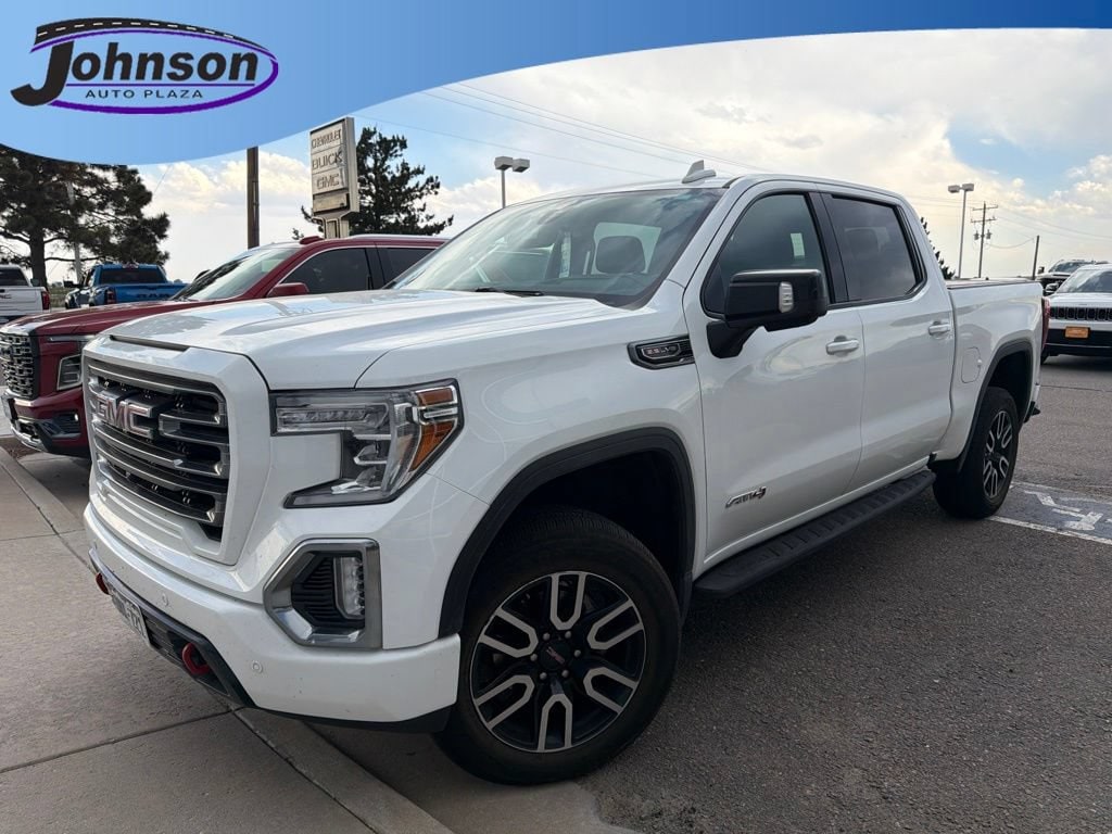 2022 GMC Sierra 4WD Crew Cab Short Box AT4's photo