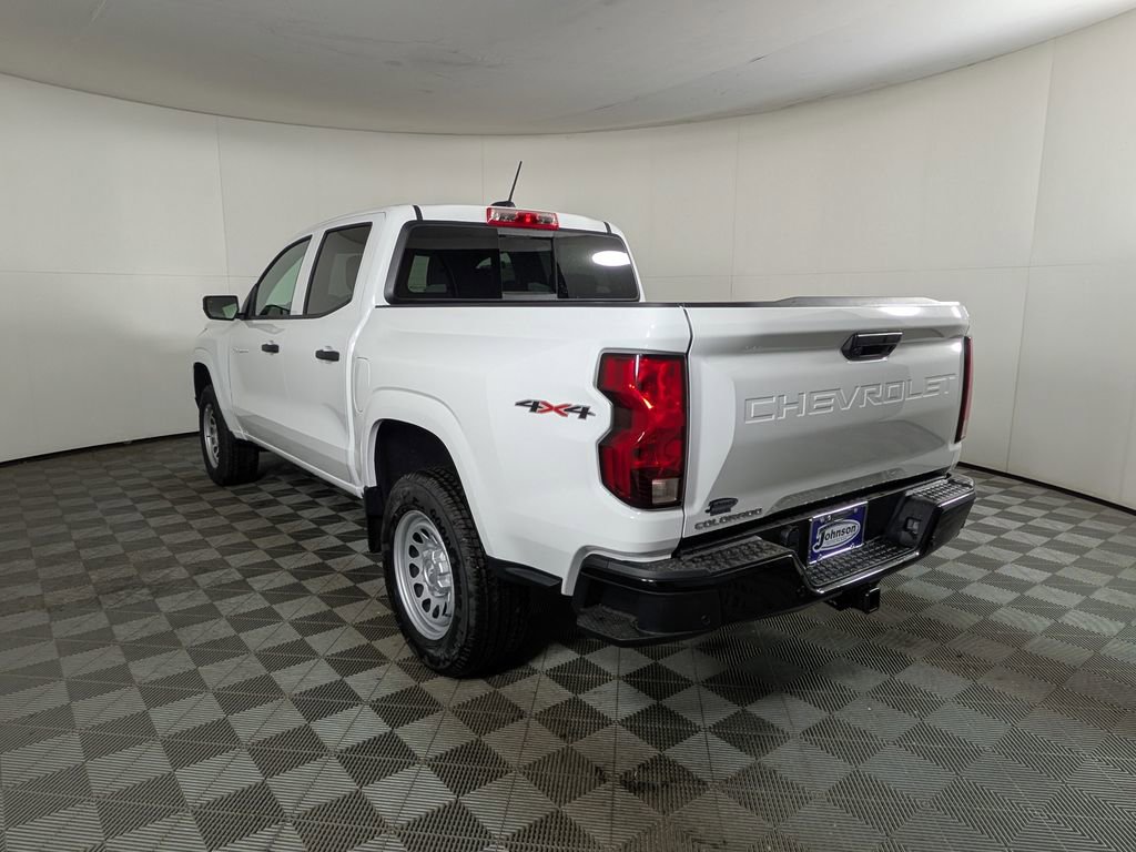 2025 Chevrolet Colorado LT photo 3