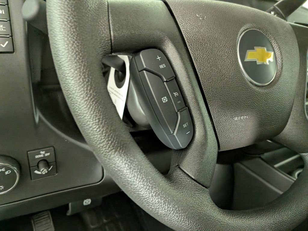 2026 Chevrolet Express Cargo Work Van - Photo 22