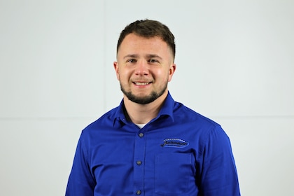 Staff member JONNY JARABEK from aa7016b0900a