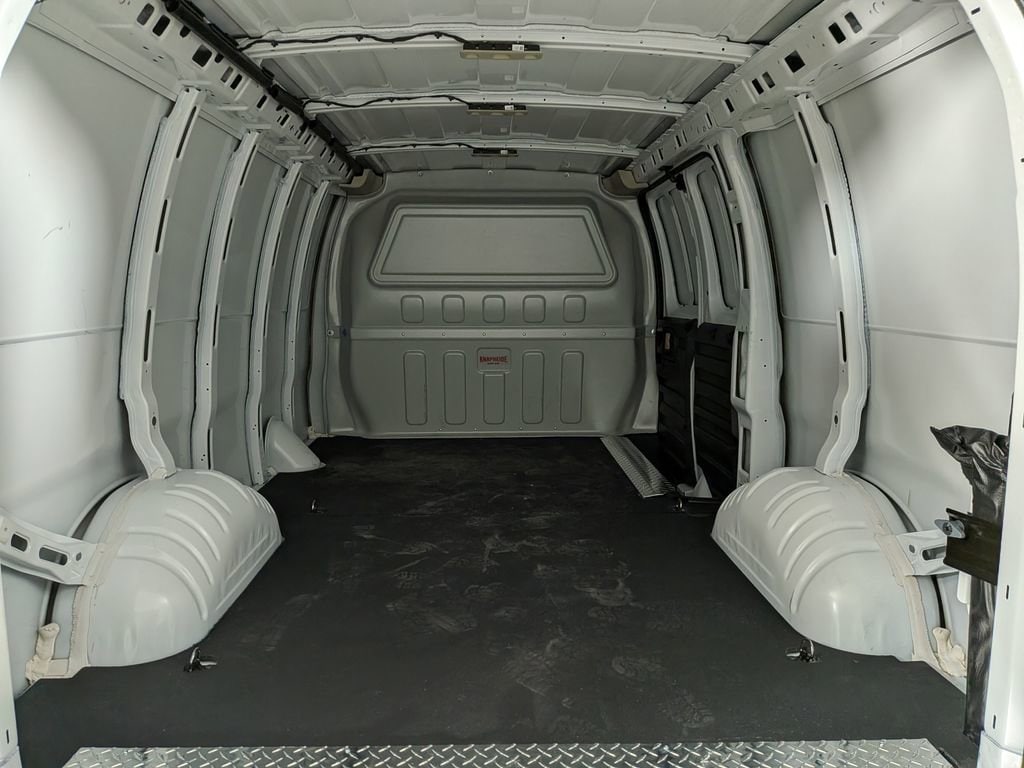 2026 Chevrolet Express Cargo Work Van - Photo 10