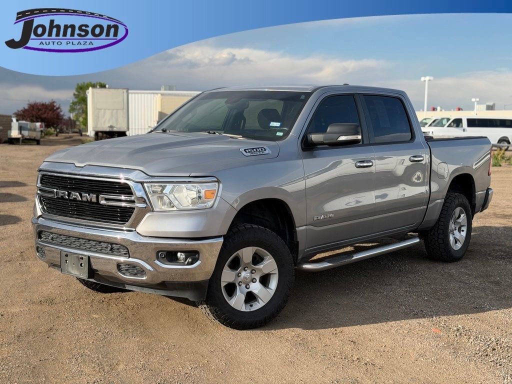 2019 RAM 1500 Big Horn/Lone Star 4x4 Crew Cab 5'7's photo