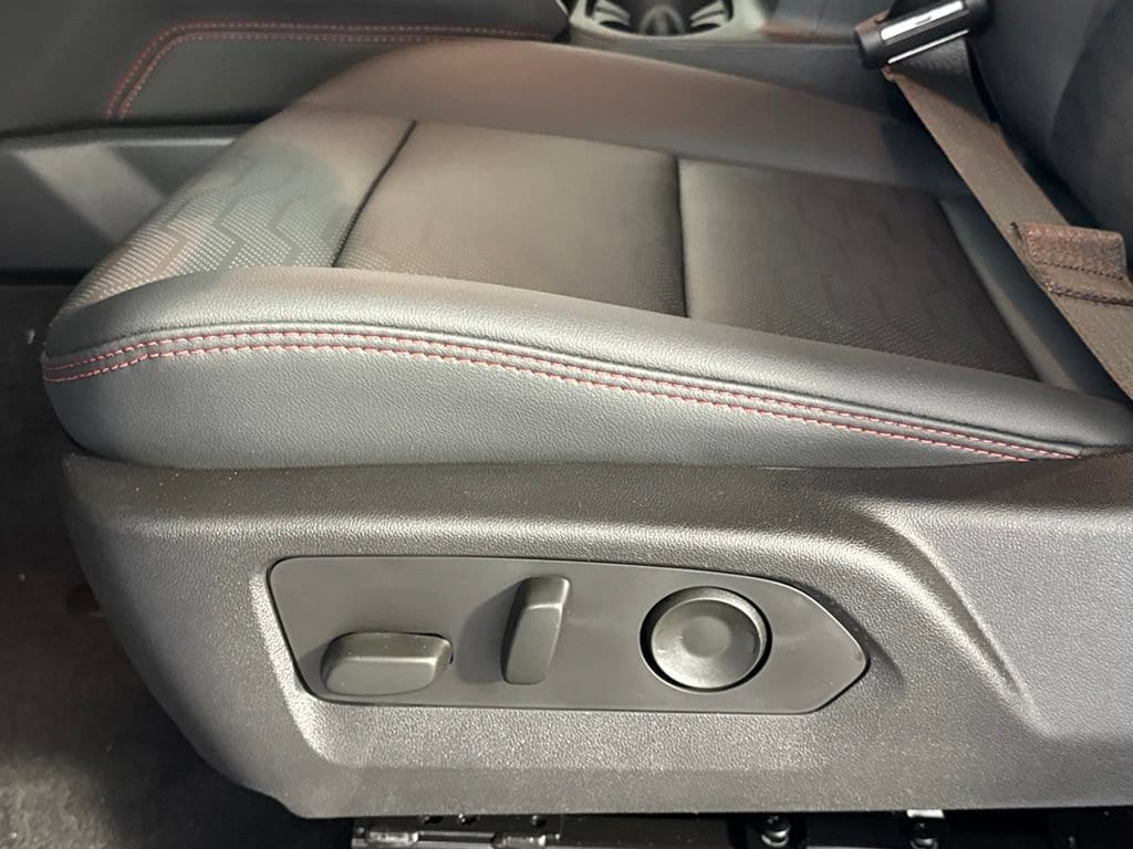 2026 Chevrolet Colorado Z71 - Photo 26