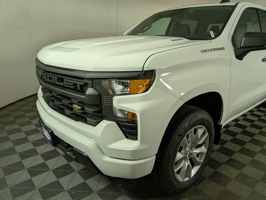 2026 Chevrolet Silverado 1500 Custom - Photo 9