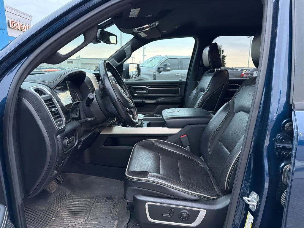 2019 Ram 1500 Laramie photo 2
