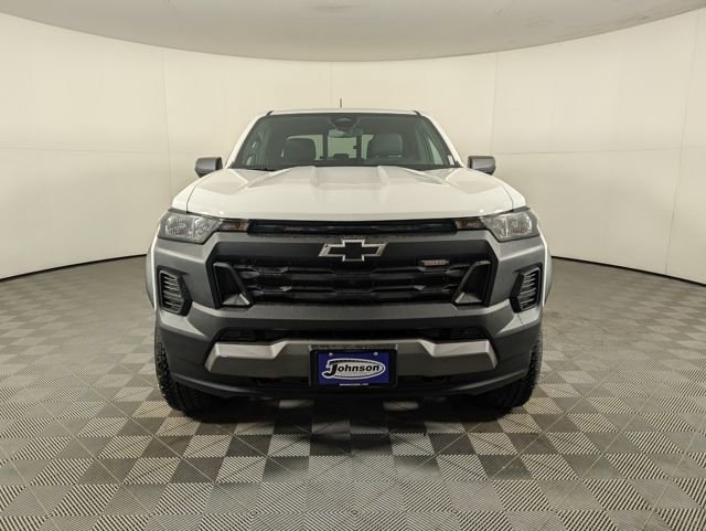 2025 Chevrolet Colorado Trail Boss photo 2