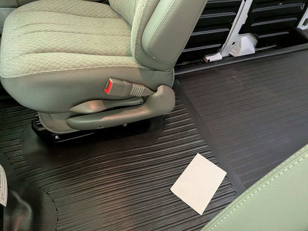 2026 Chevrolet Express Cargo Work Van - Photo 29