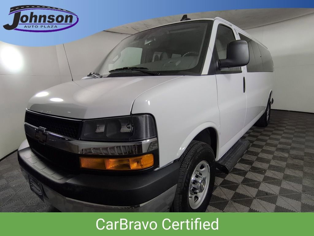 2025 Chevrolet Express 3500 LT Extended's photo