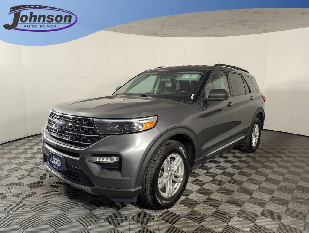 2023 Ford Explorer XLT's photo