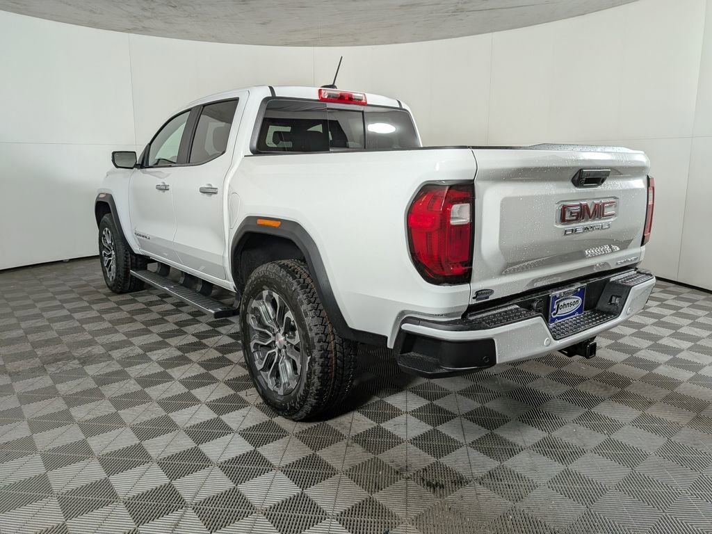 2026 Gmc Canyon Denali photo 2