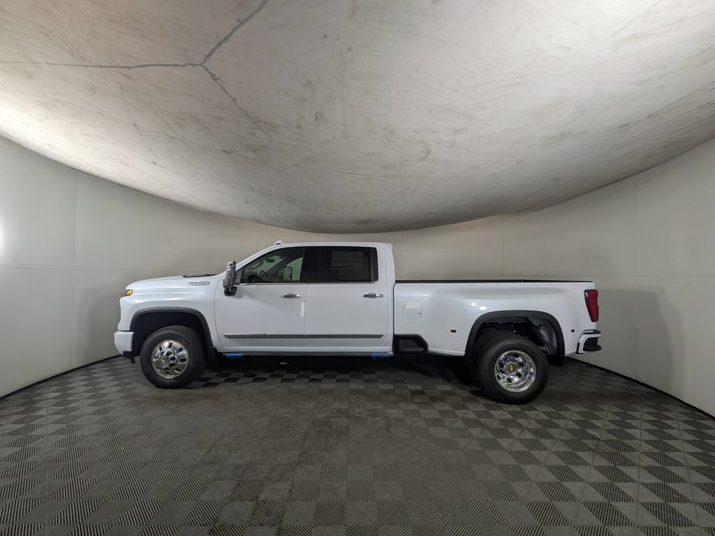 New 2026 Chevrolet Silverado 3500 HD High Country DRW Truck