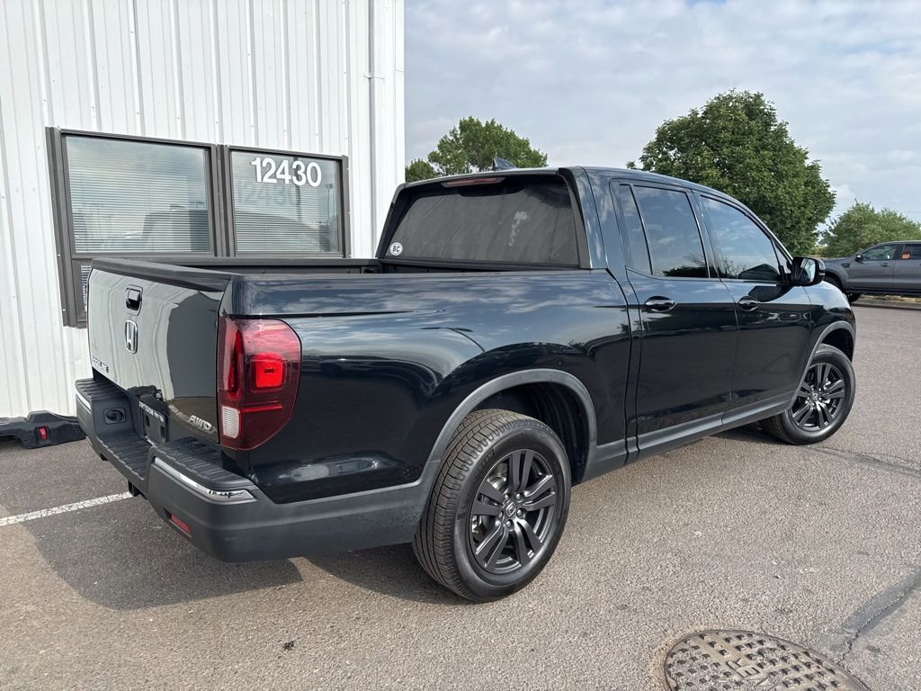 2020 Honda Ridgeline Sport photo 2