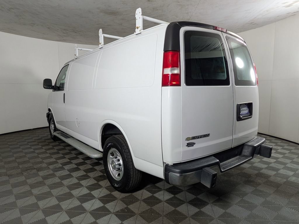 2021 Chevrolet Express Cargo 2500 Van photo 2