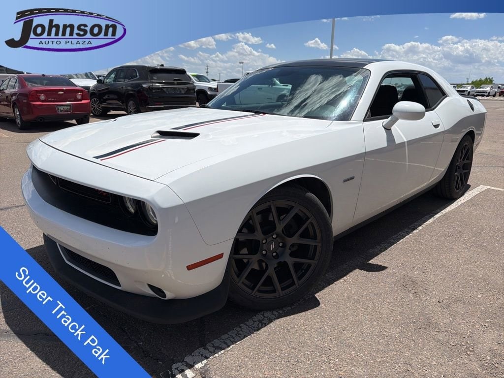 2018 Dodge Challenger R/T's photo