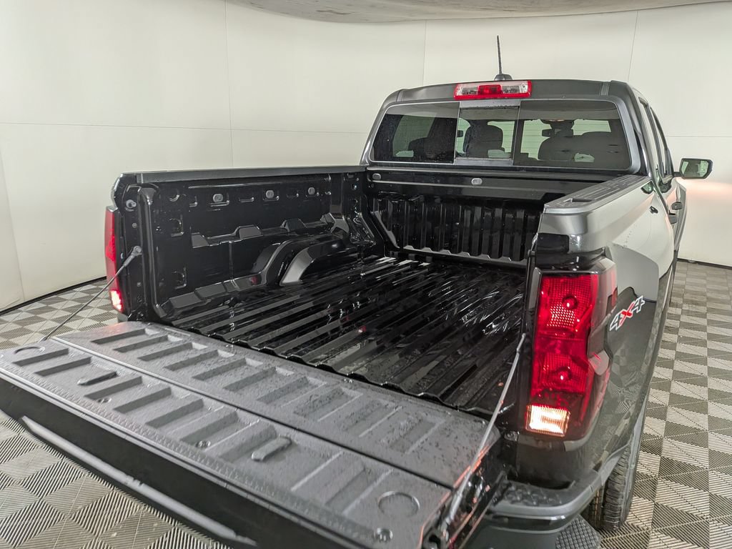 2026 Chevrolet Colorado Work Truck - Photo 10