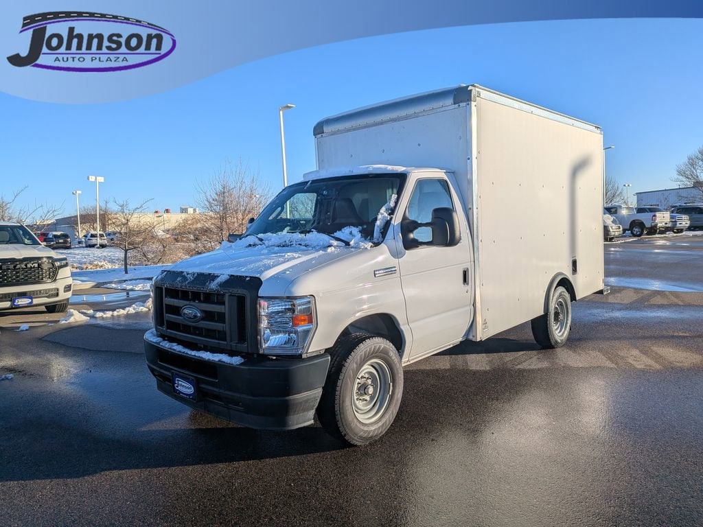 2022 Ford E-Series Cutaway Base's photo