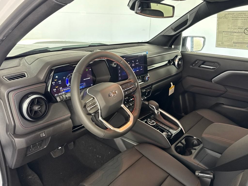 2026 Chevrolet Colorado Z71 - Photo 12