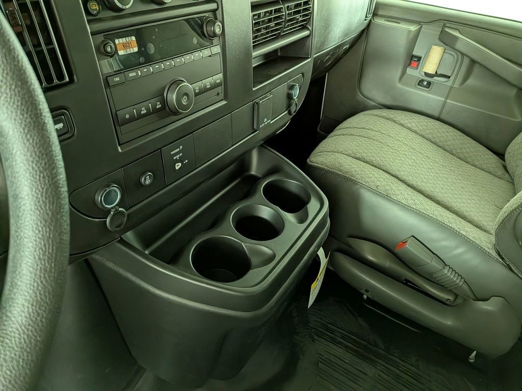 2026 Chevrolet Express Cargo Work Van - Photo 28