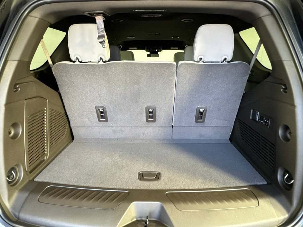 2026 Chevrolet Tahoe LT - Photo 34