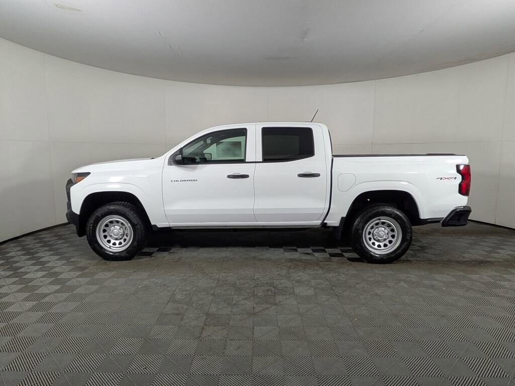 New 2025 Chevrolet Colorado WT/LT Truck