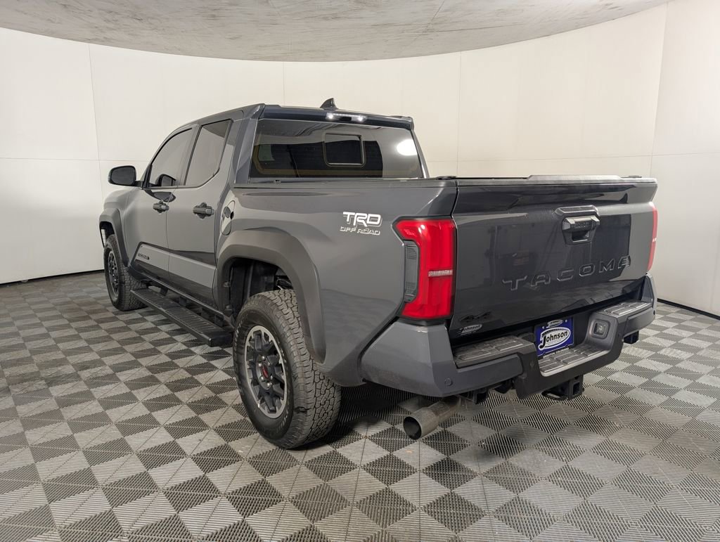 2025 Toyota Tacoma TRD Off-Road SR Double Cab Short Bed photo 4