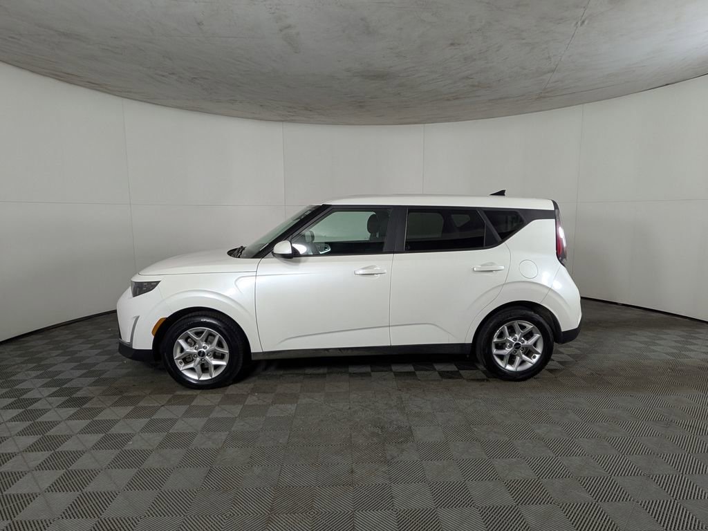 Used 2023 Kia Soul LX