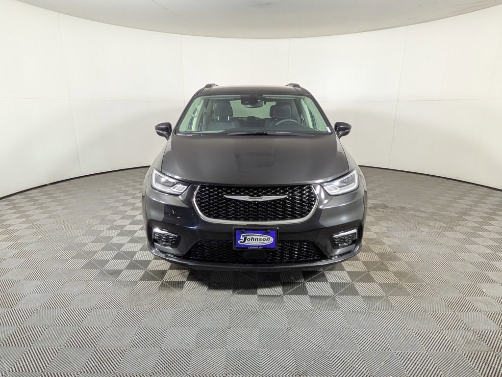 Used 2022 Chrysler Pacifica Touring L with VIN 2C4RC1BG2NR215360 for sale in Brighton, CO