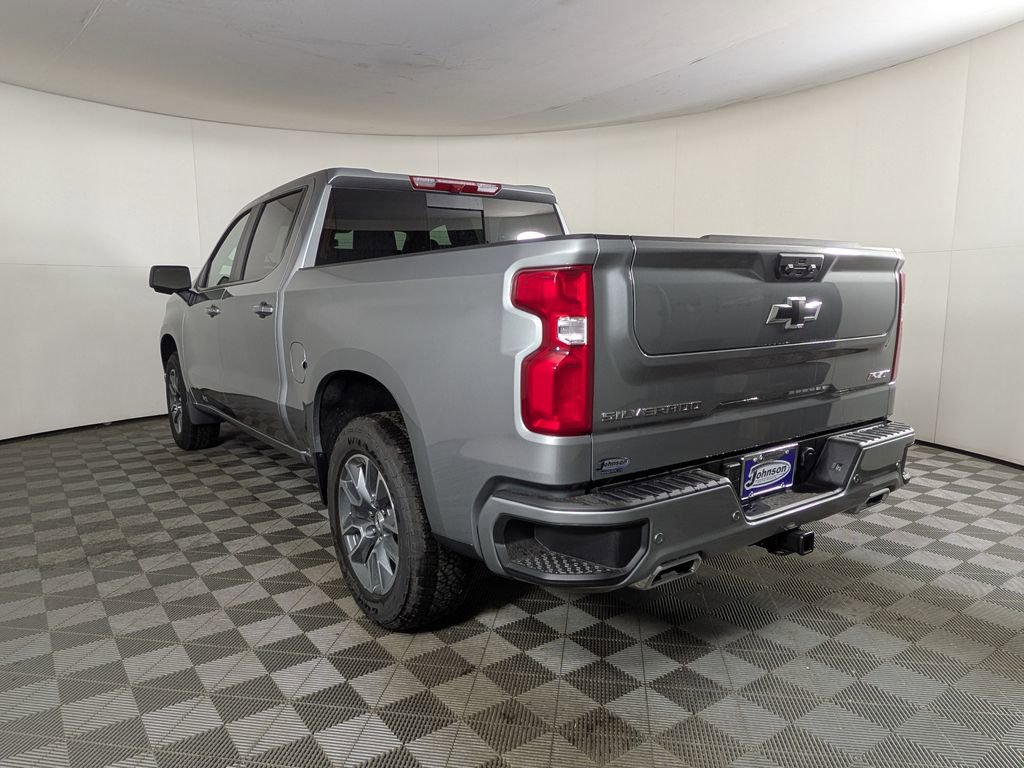 2026 Chevrolet Silverado 1500 RST photo 2