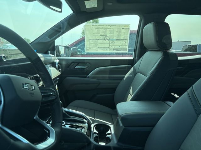 2025 Chevrolet Colorado ZR2 photo 2
