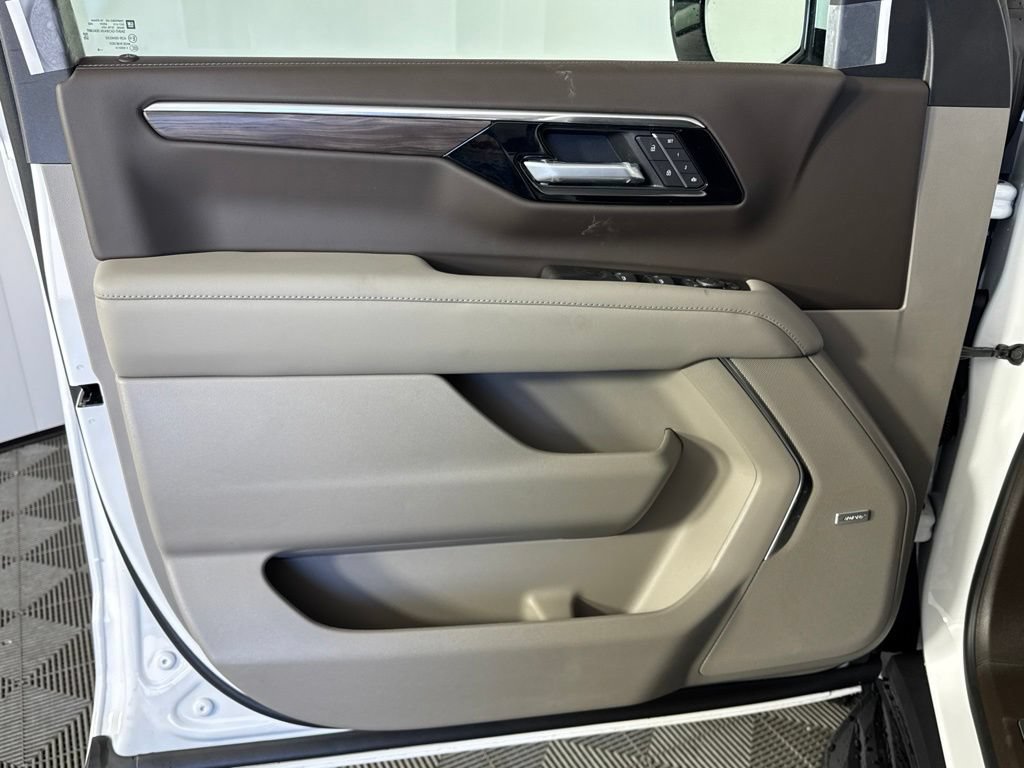 2026 Chevrolet Tahoe LT - Photo 26