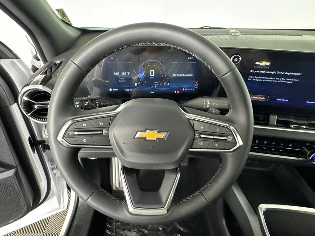 2027 Chevrolet Equinox LT - Photo 9