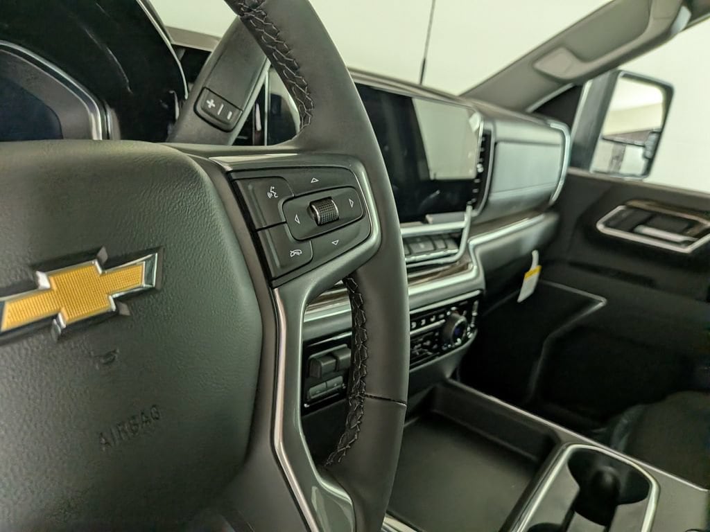 2026 Chevrolet Silverado 3500HD LT - Photo 19
