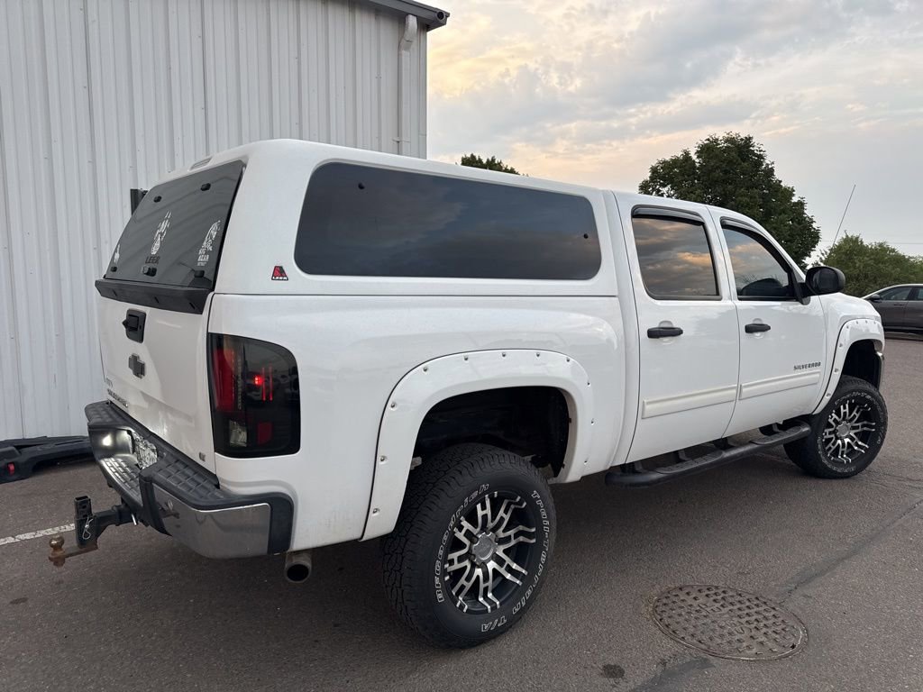 2012 Chevrolet Silverado 1500 LT photo 3