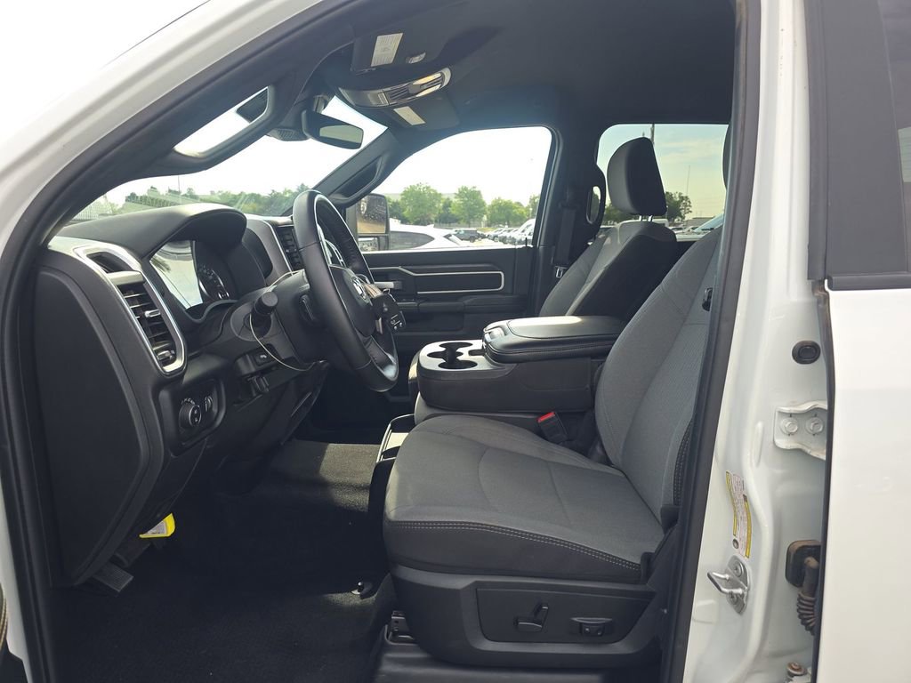 2024 Ram 2500 Big Horn photo 2
