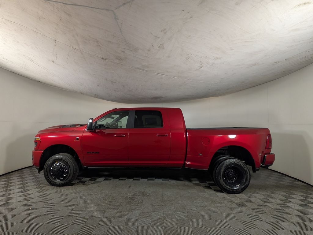 New 2026 Ram 3500 LARAMIE MEGA CAB 4X4 6'4 BOX Pickup