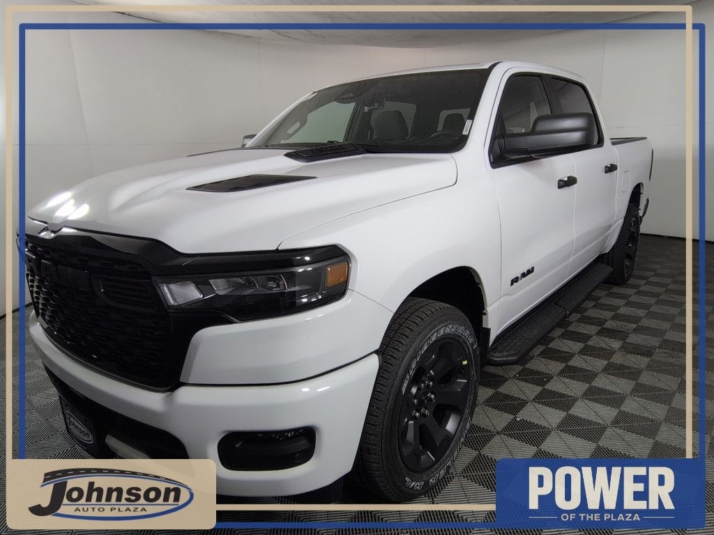 New 2026 Ram 1500 EXPRESS CREW CAB 4X4 5'7 BOX Pickup