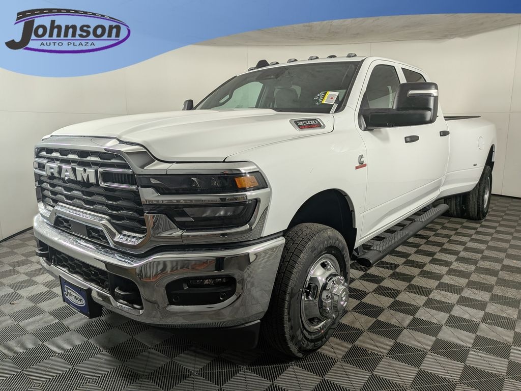 New 2026 Ram 3500 TRADESMAN CREW CAB 4X4 8' BOX Pickup