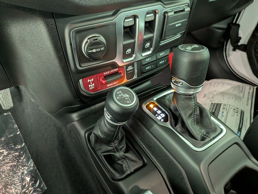 2026 Jeep Wrangler 2-Door Willys - Photo 22