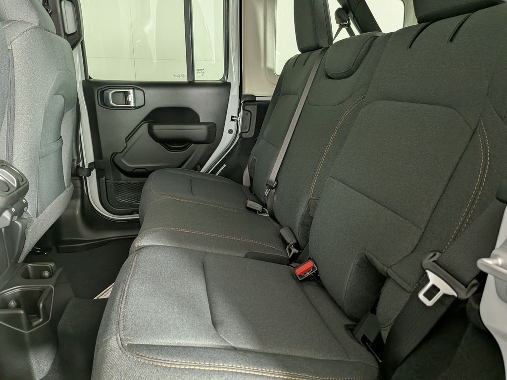 2026 Jeep Wrangler 4-Door Willys - Photo 26