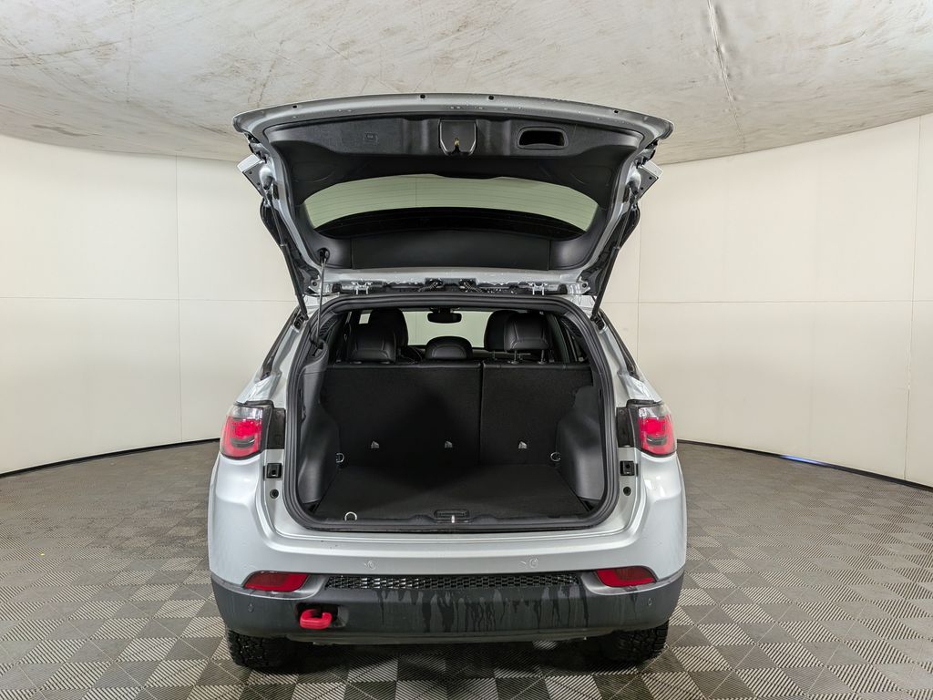 2026 Jeep Compass Trailhawk - Photo 9