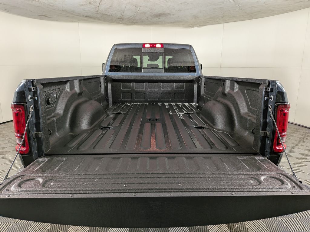 2026 RAM 2500 Tradesman/Black Express - Photo 9