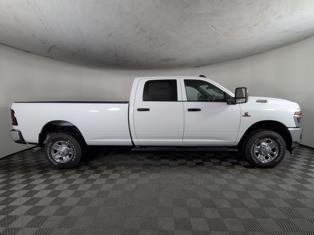 New 2026 Ram 2500 TRADESMAN CREW CAB 4X4 8' BOX Pickup