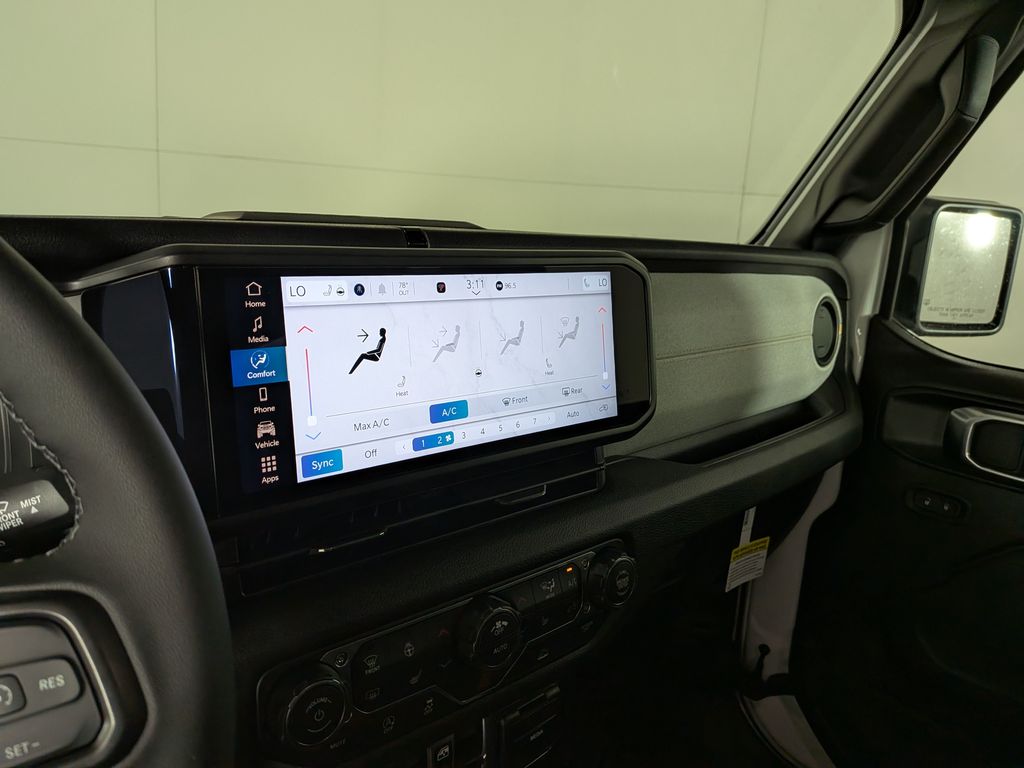 2026 Jeep Wrangler 4-Door Willys - Photo 20
