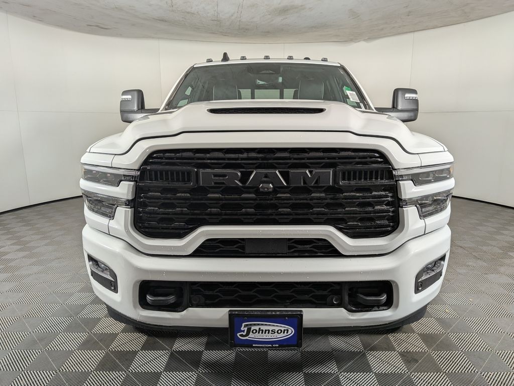 New 2026 Ram 3500 LIMITED CREW CAB 4X4 6'4 BOX Pickup