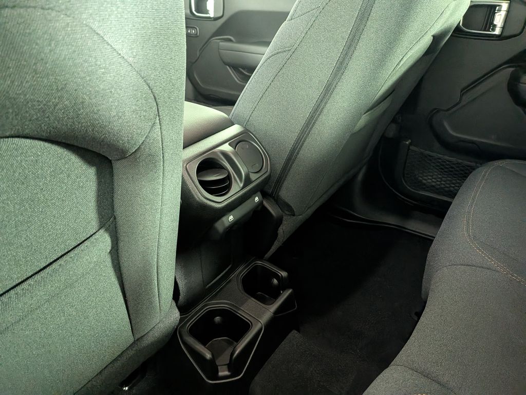 2026 Jeep Wrangler 4-Door Willys - Photo 28