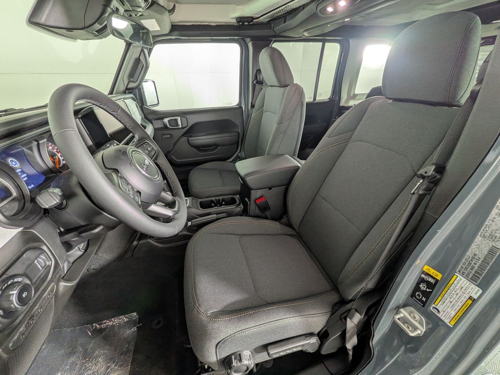 2026 Jeep Wrangler 4-Door Willys - Photo 16